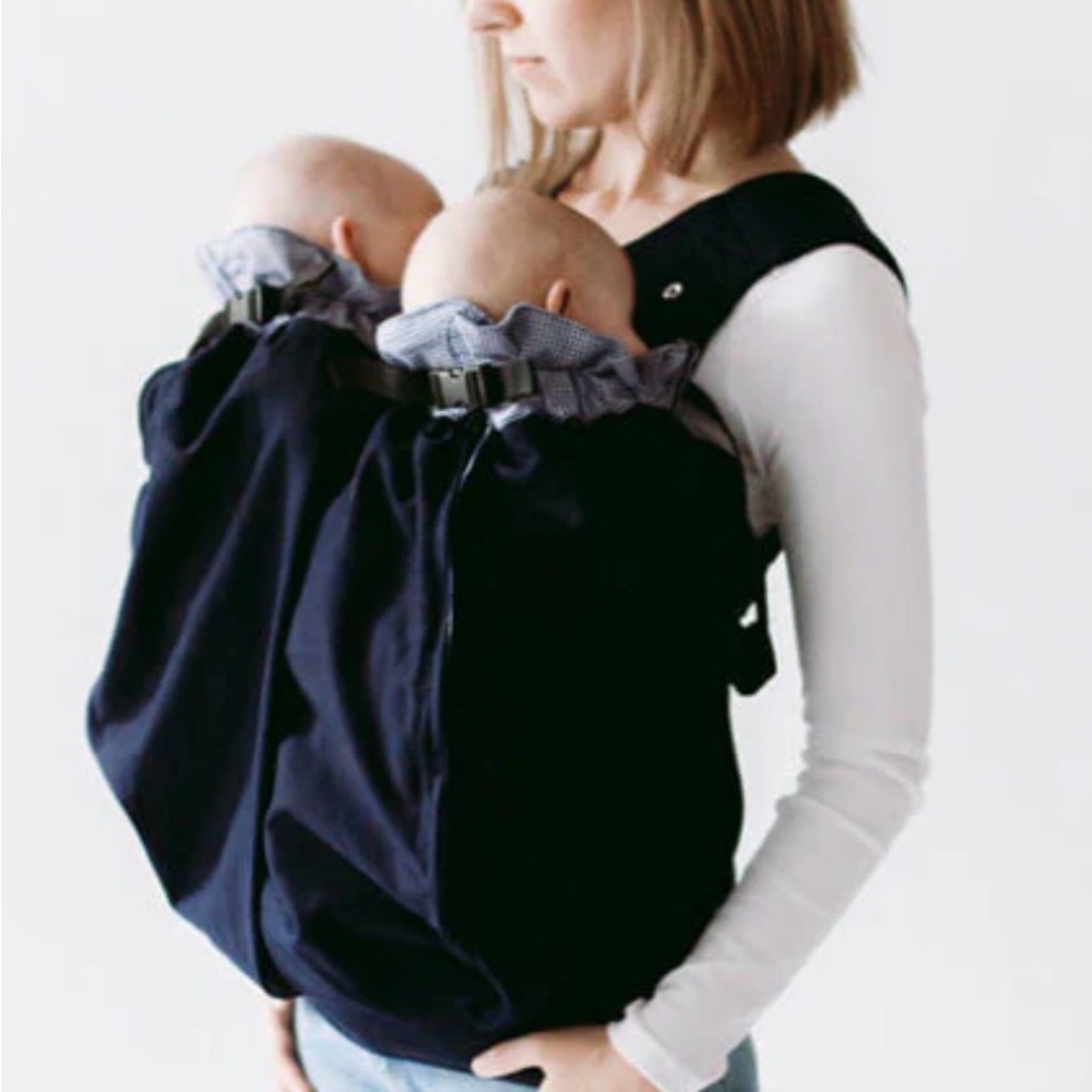 Weego twin Carrier in Navy Blue